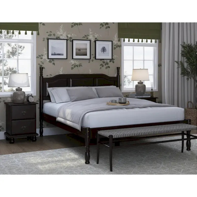Letto matrimoniale Kyle 100% legno massello con pannelli rialzati e colonne tornite