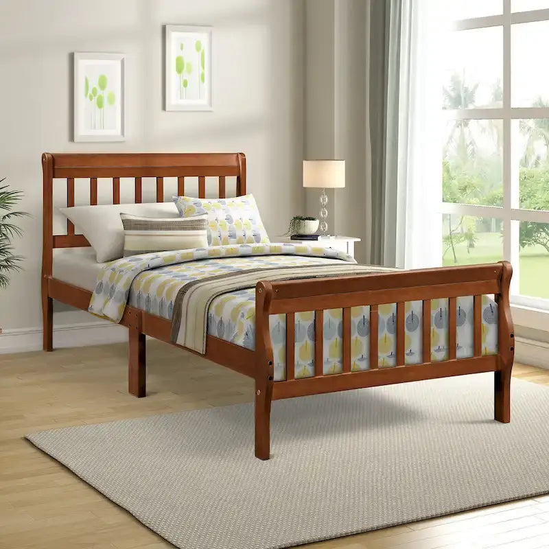 Letto a piattaforma in legno con testiera e pediera
