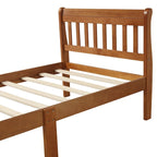 Letto a piattaforma in legno con testiera e pediera